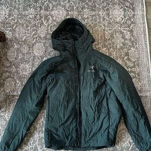 Arc'teryx Men's Forest Green Performance Jacket